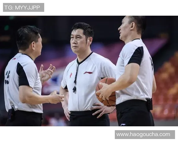 CBA联赛裁判判罚标准解析及典型争议事件深度探讨